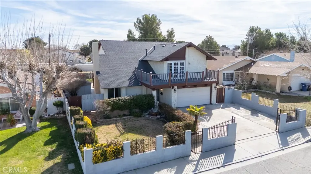 44520 Fenhold, Lancaster, CA 93535 - #1