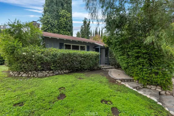 5161 Canoga Avenue, Woodland Hills, CA 91364