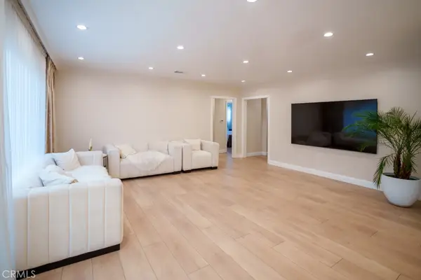 15500 Chatsworth, San Fernando, CA 91345