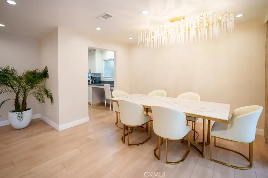 15500 Chatsworth, San Fernando, CA 91345 - #2