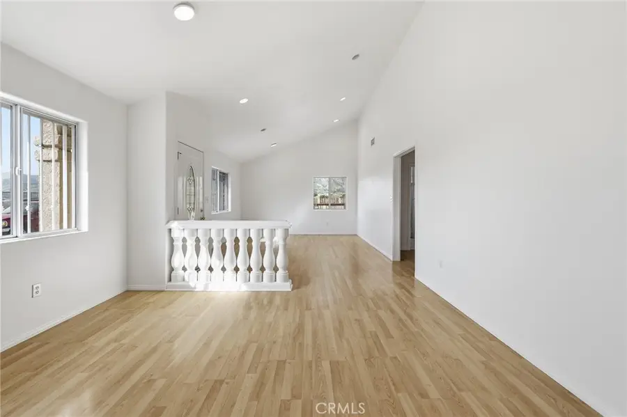 10744 Radwin Avenue, Sunland, CA 91040 - #3