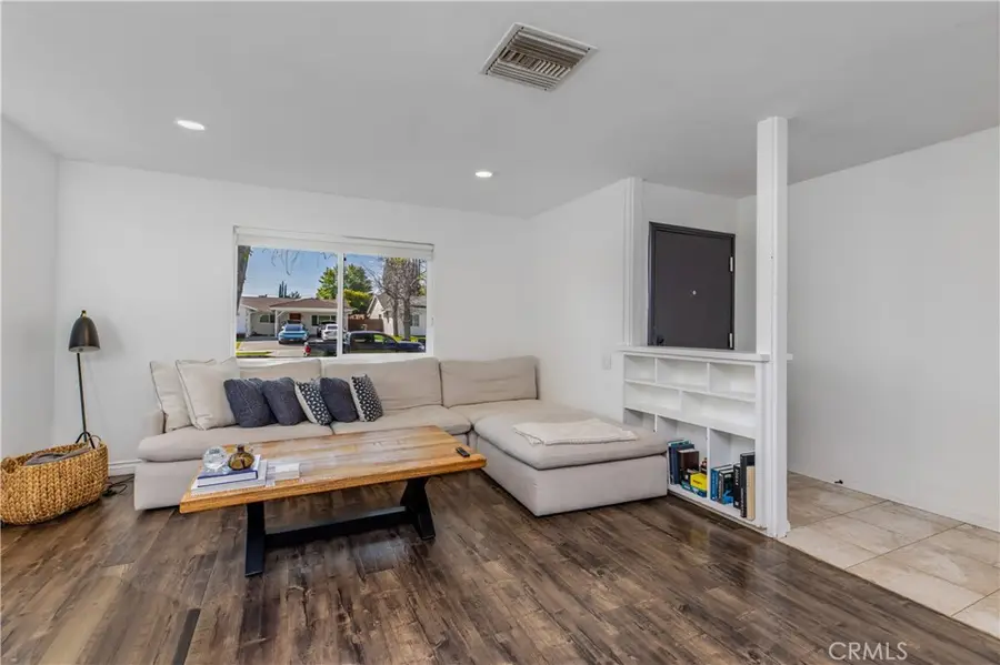 24131 Kittridge, West Hills, CA 91307 - #2