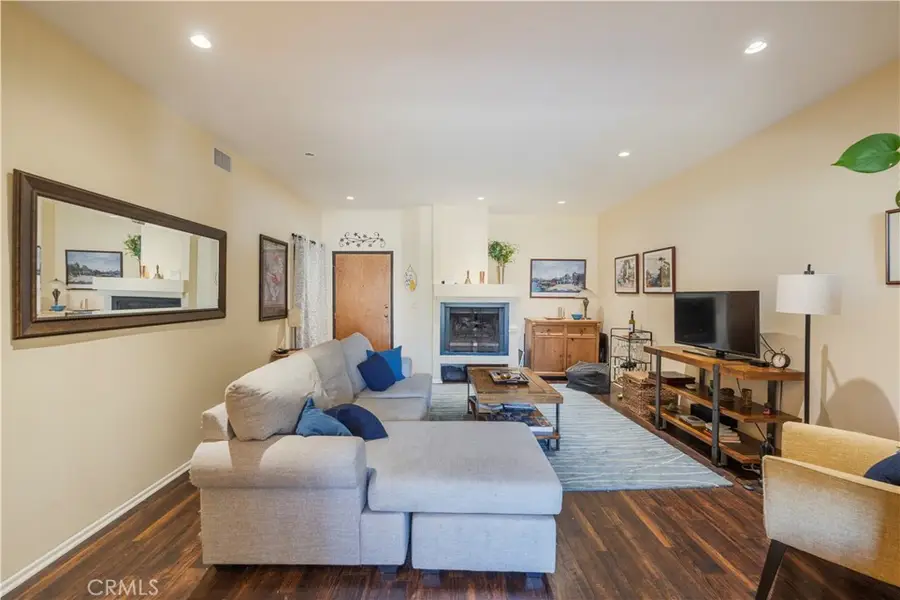 7211 Cozycroft #32, Winnetka, CA 91306 - #2