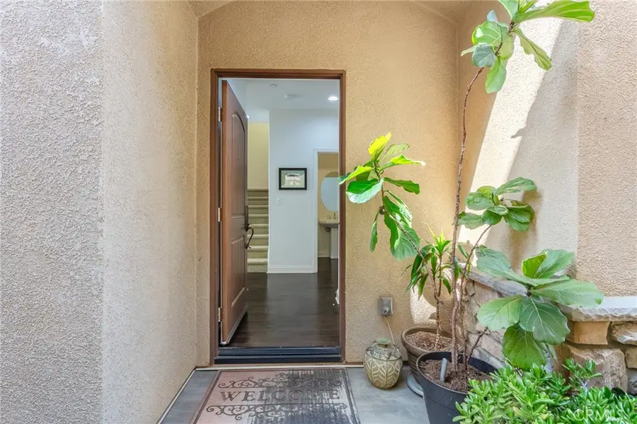 21212 Ingomar Court, Canoga Park, CA 91304 - #2