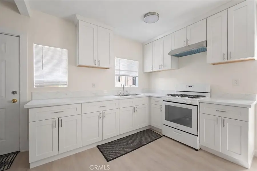 1758 S New England Street, Los Angeles, CA 90006 - #2