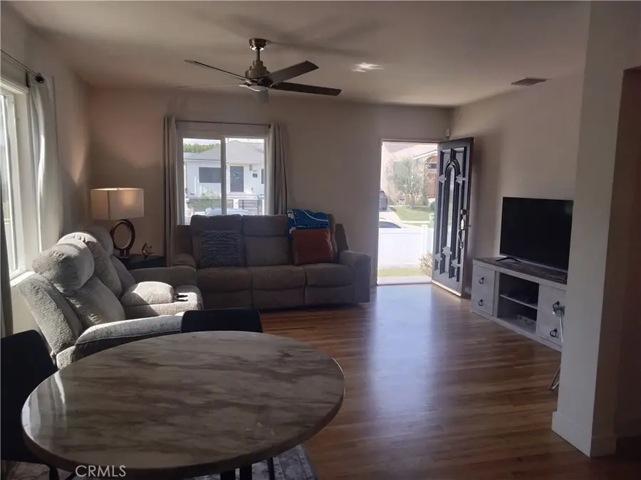 5746 Zelzah Ave, Encino, CA 91316 - #3