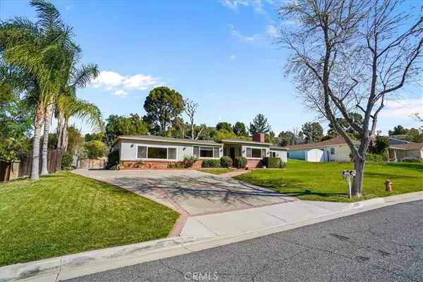 22573 Arriba, Saugus, CA 91350