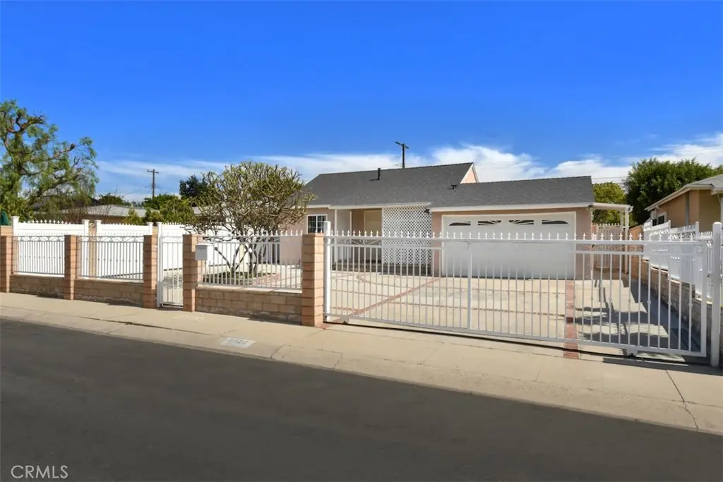 8832 Murietta Avenue, Panorama City, CA 91402 - #1