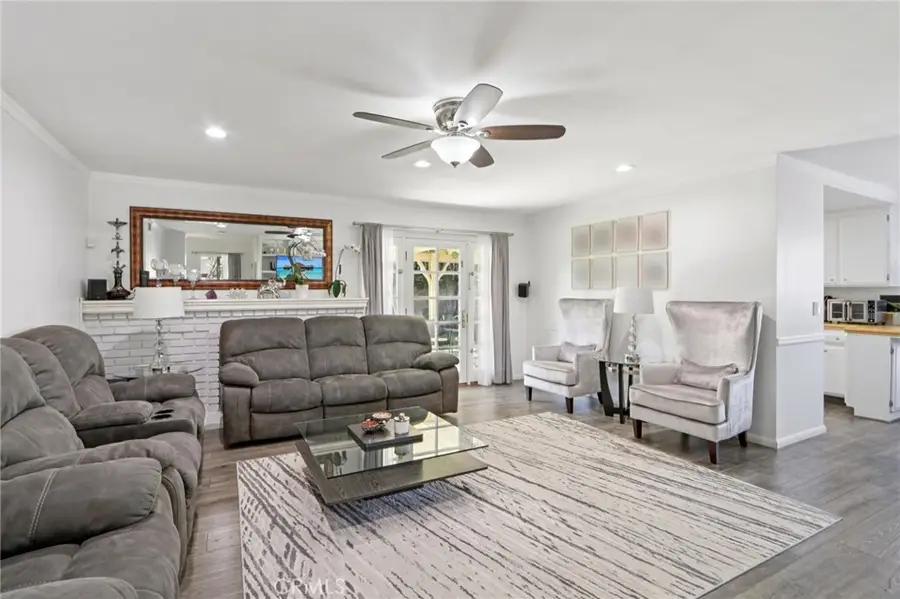 7815 Vassar, Canoga Park, CA 91304 - #3