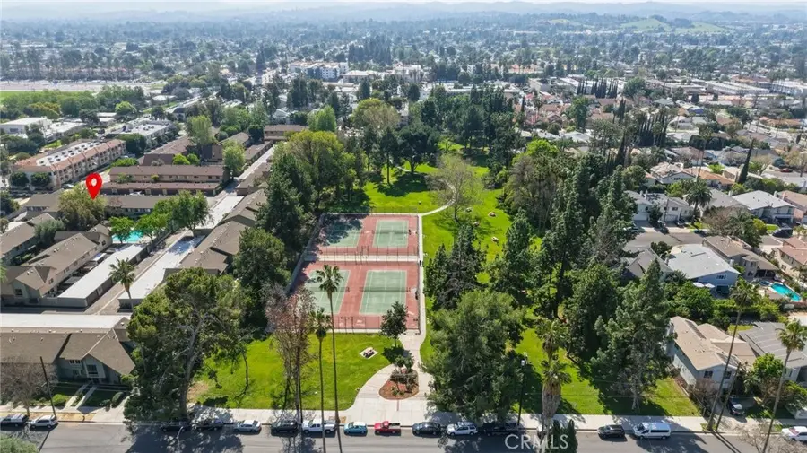 20120 Runnymede Street #17, Winnetka, CA 91306 - #2