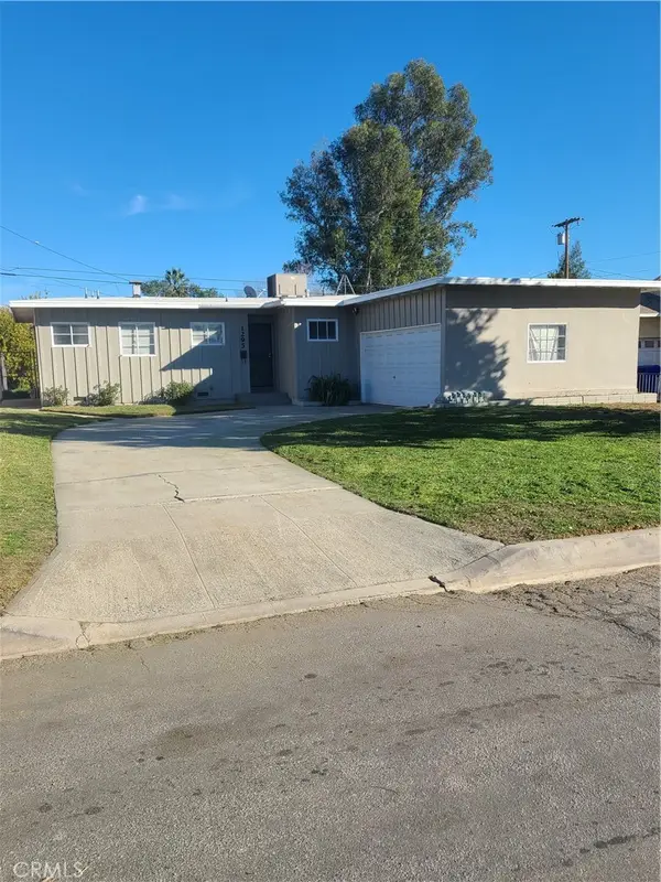 1295 Pepper Tree Lane, San Bernardino, CA 92404