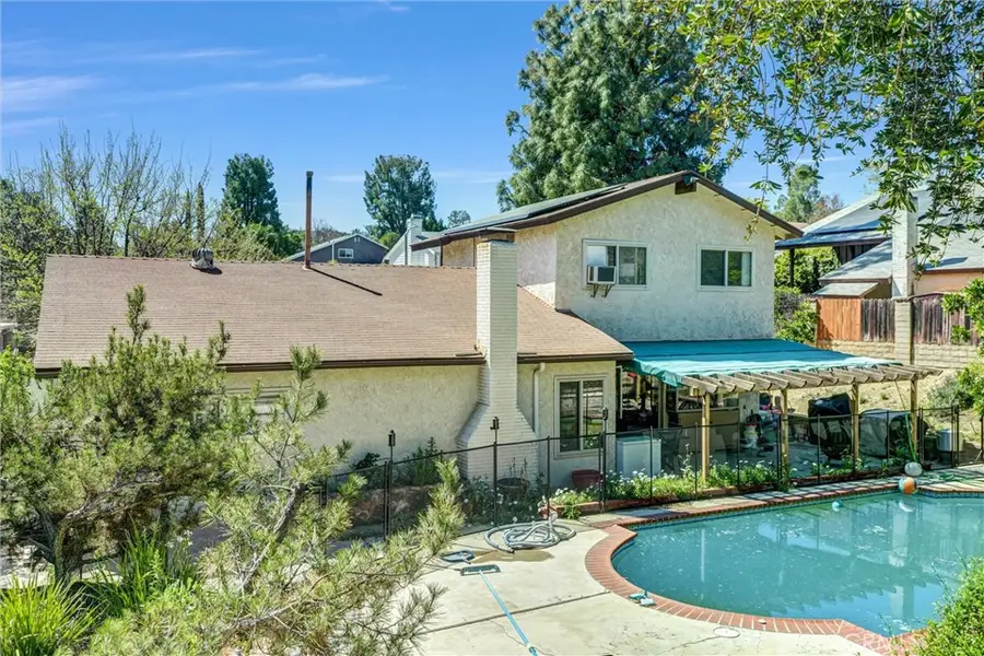 23041 Posada, Valencia, CA 91354 - #3