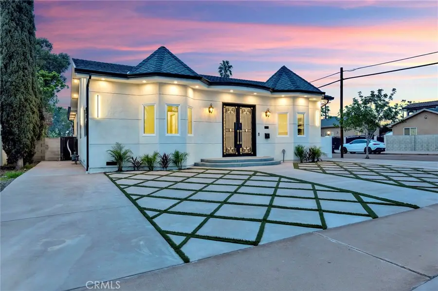 8149 Saint Clair Avenue, North Hollywood, CA 91605 - #2