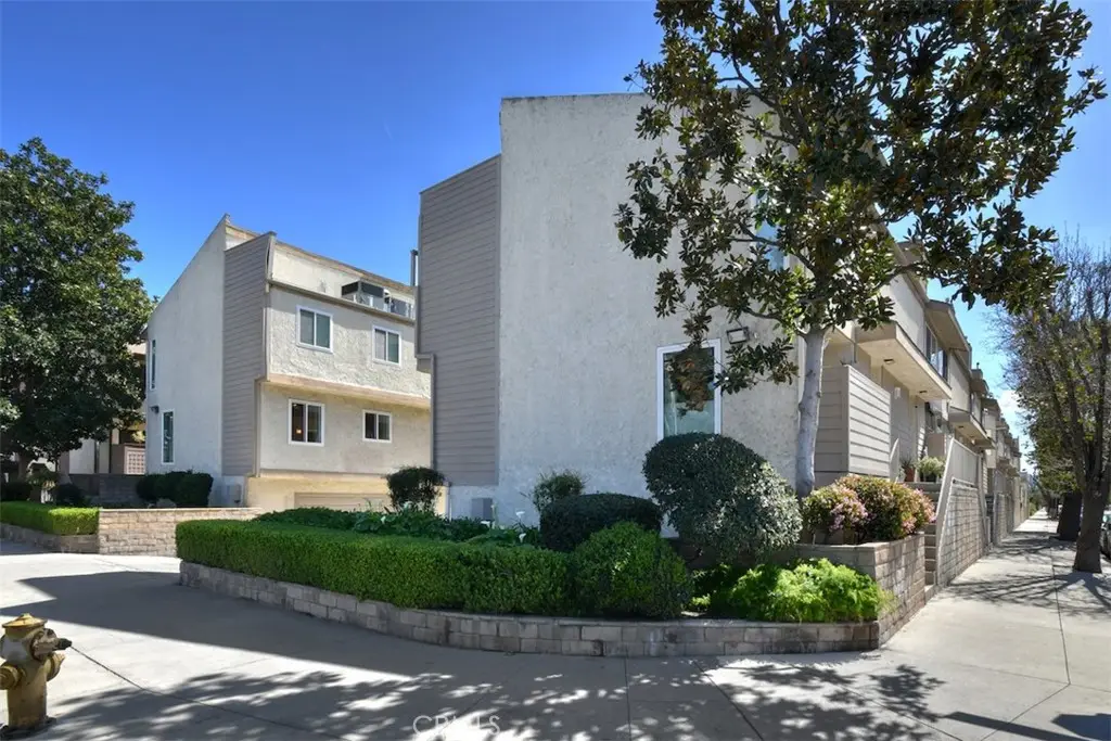 7240 Shirley #101, Reseda, CA 91335 - #1