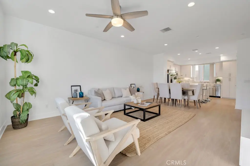 10832 W Riverton Court, North Hollywood, CA 91602 - #1