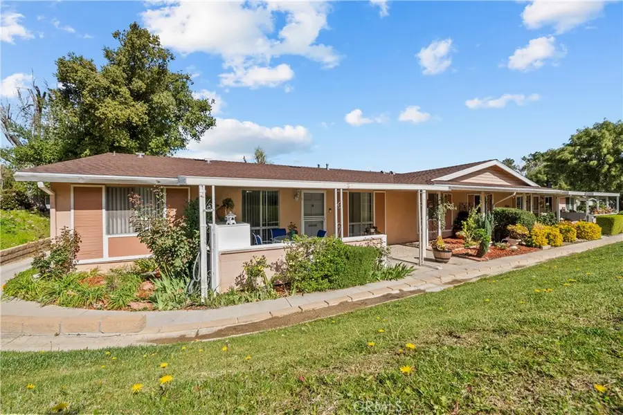 19156 Avenue Of The Oaks #B, Newhall, CA 91321 - #2