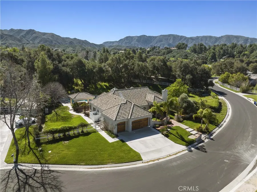 15629 Bronco Drive, Canyon Country, CA 91387 - #2