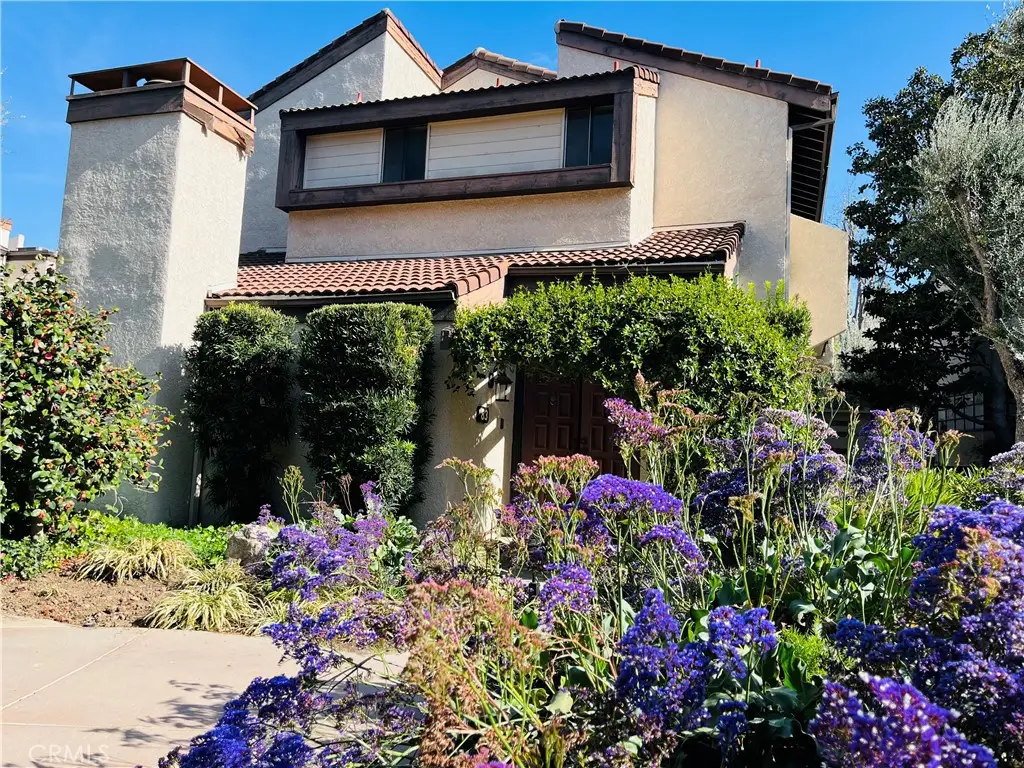 21801 Burbank #83, Woodland Hills, CA 91367 - #1