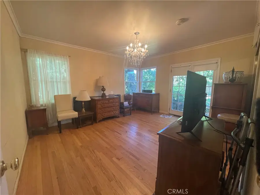 15419 Dickens, Sherman Oaks, CA 91403 - #2