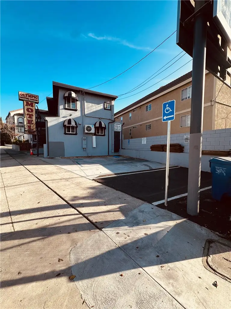 5850 W Olympic #7, Los Angeles, CA 90036 - #3