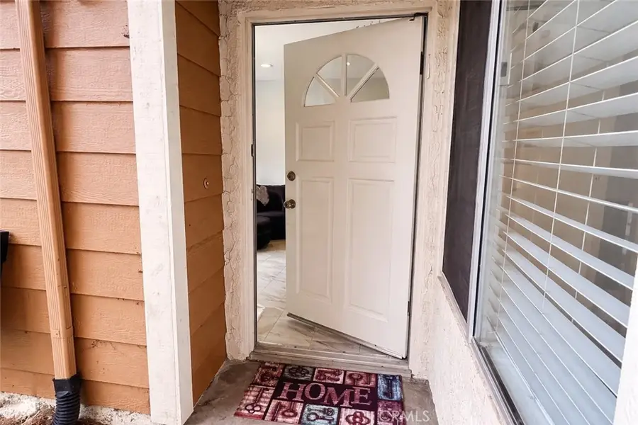2456 Pleasant Way #A, Thousand Oaks, CA 91362 - #2