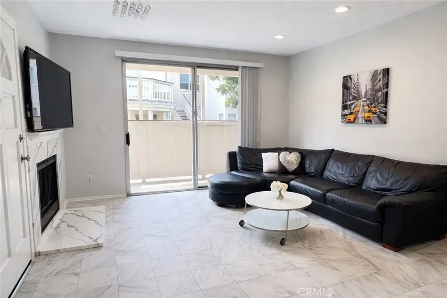 2456 Pleasant Way #A, Thousand Oaks, CA 91362 - #3