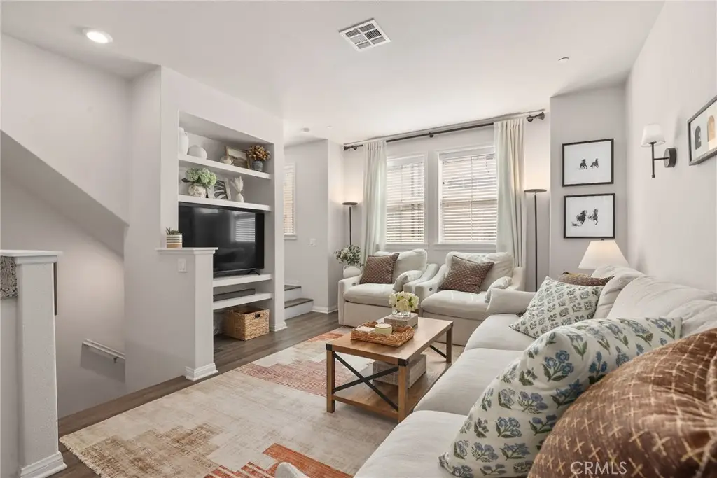 14104 W Birch Lane, Van Nuys, CA 91405 - #1