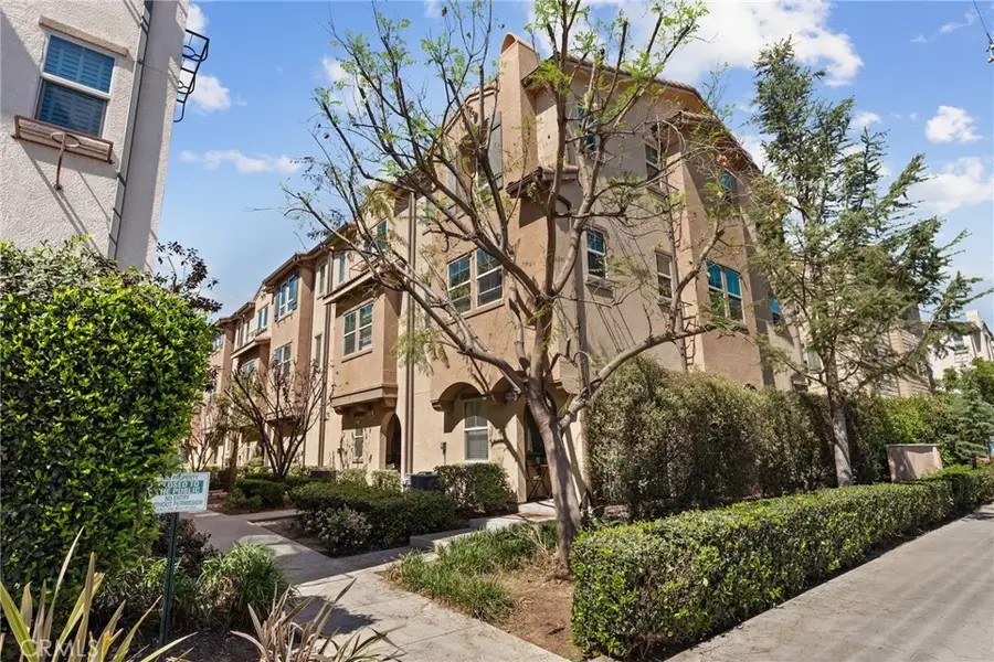 14104 W Birch Lane, Van Nuys, CA 91405 - #2