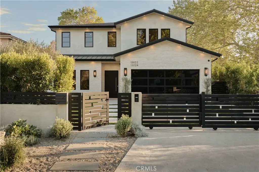 13024 Bloomfield Street, Studio City, CA 91604 - #1