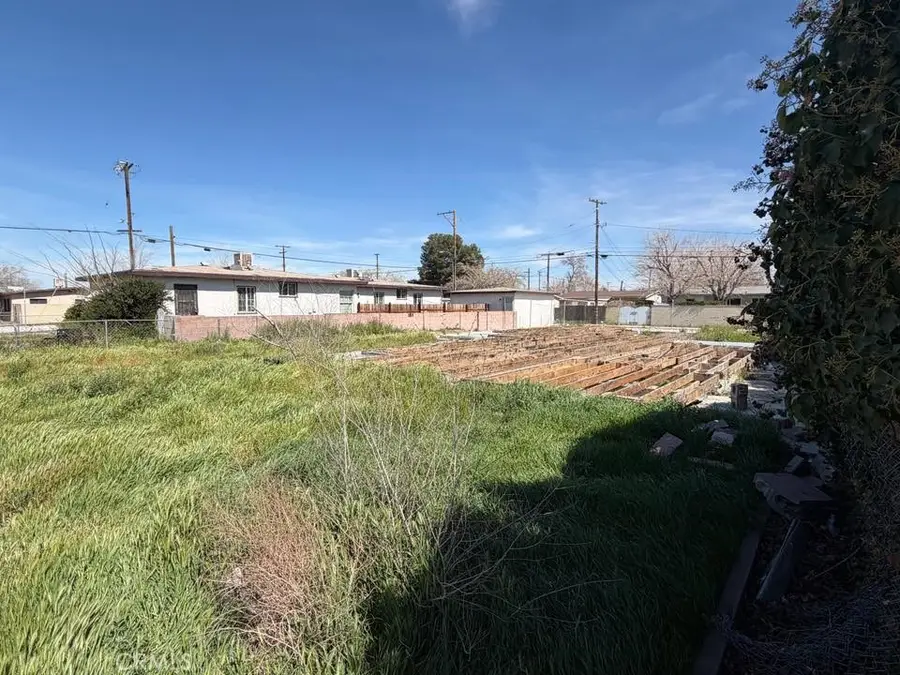 45356 10th Street W, Lancaster, CA 93534 - #2