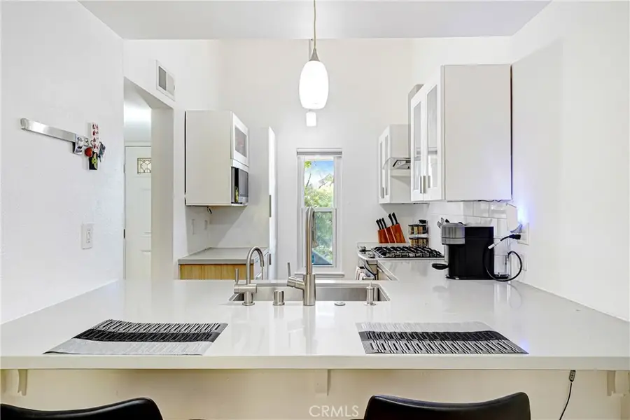 7050 Shoup Avenue, Canoga Park, CA 91303 - #2