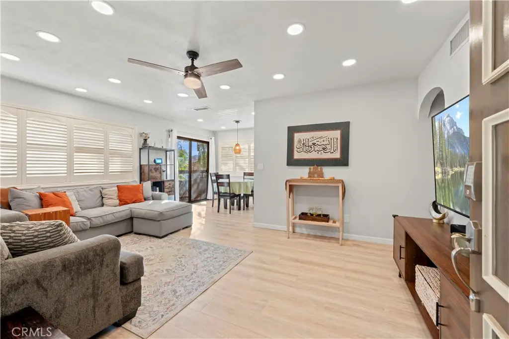 18122 Sundowner #1101, Canyon Country, CA 91387 - #1