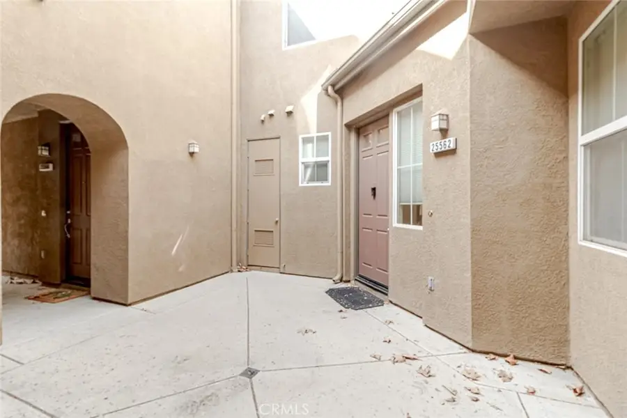 25562 Huxley, Stevenson Ranch, CA 91381 - #2