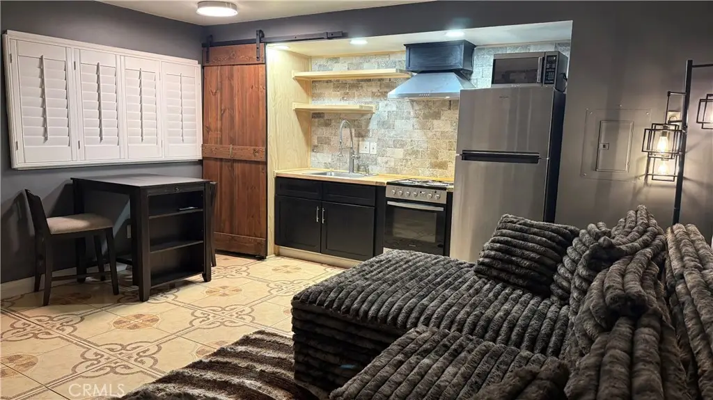 7904 Laurel Canyon #12, North Hollywood, CA 91605 - #1