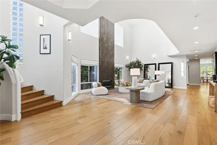 16007 Dickens, Encino, CA 91436 - #2