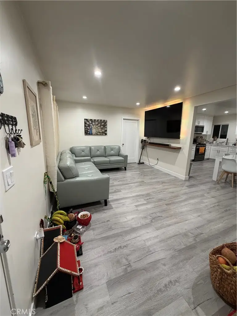 9971 Ilex, Pacoima, CA 91331 - #3
