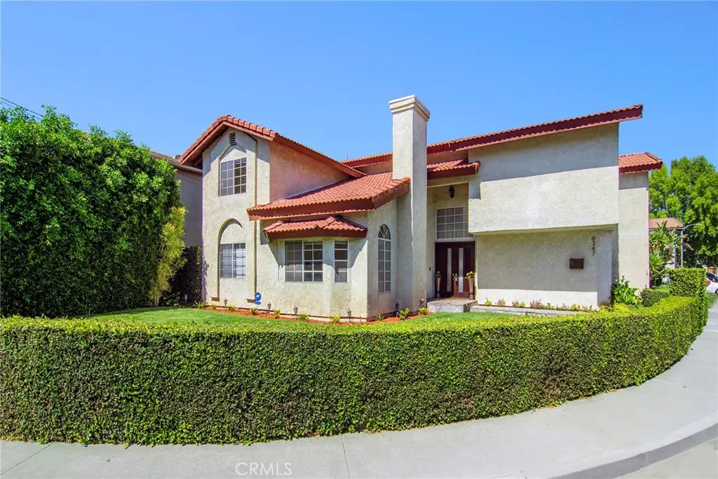 6347 Wynne Avenue, Tarzana, CA 91335 - #1