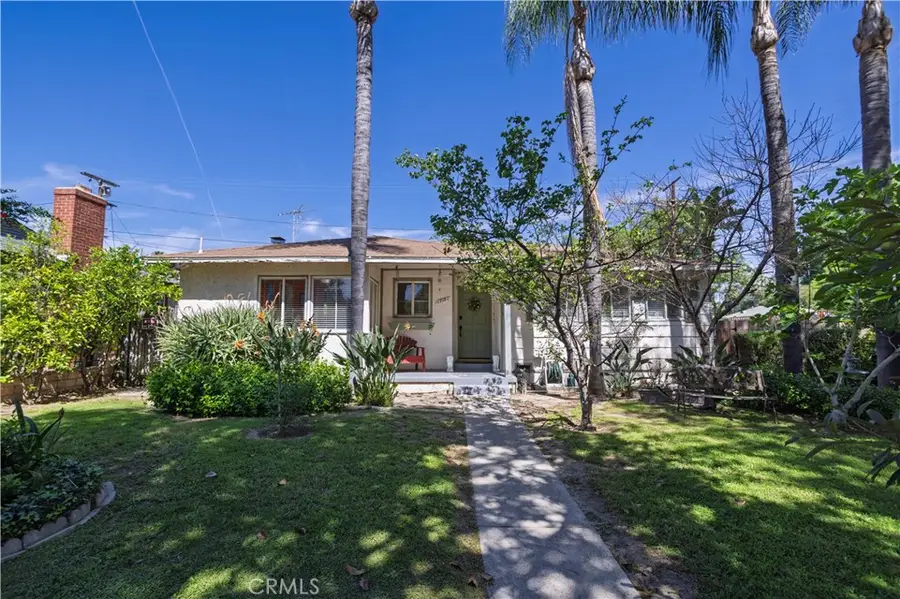 17101 Gault, Lake Balboa, CA 91406 - #2