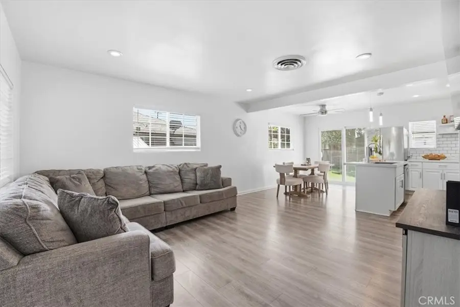 6947 Sunnybrae Avenue, Winnetka, CA 91306 - #3