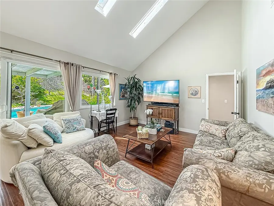 8371 Capistrano Avenue, West Hills, CA 91304 - #3