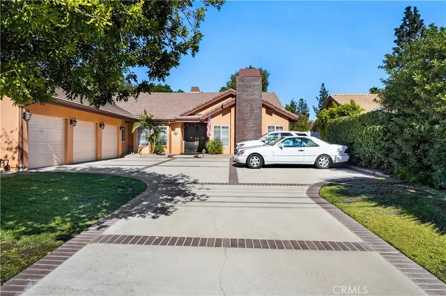 22329 Plummer St, Chatsworth, CA 91311 - #2