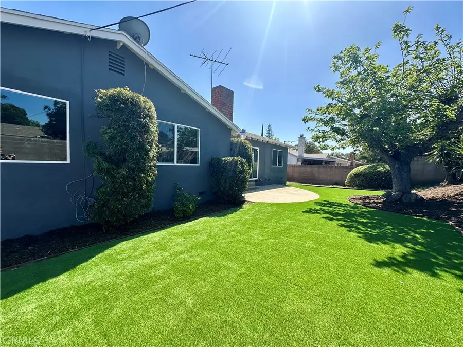 21731 Bryant, Canoga Park, CA 91304 - #3