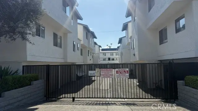 12380 Chandler Boulevard #B, Valley Village, CA 91607 - #1