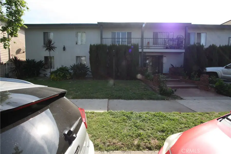 7524 Haskell, Van Nuys, CA 91406 - #2