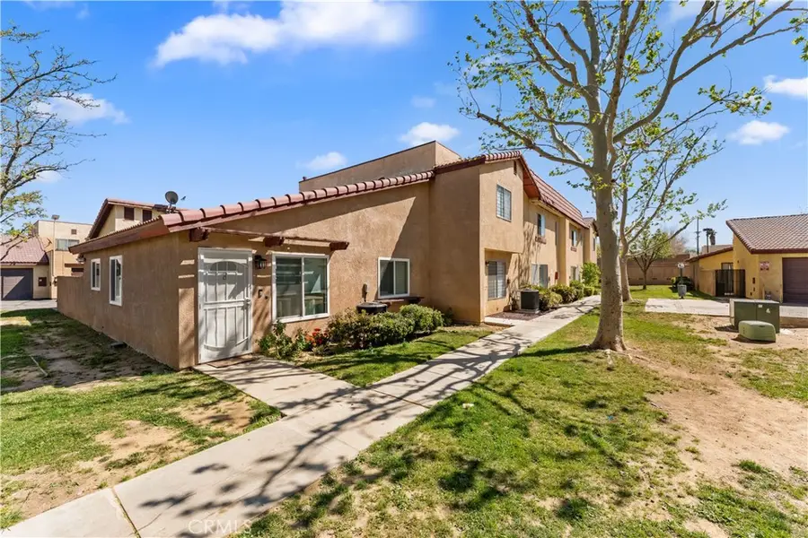 1750 E Avenue Q14, Palmdale, CA 93550 - #2