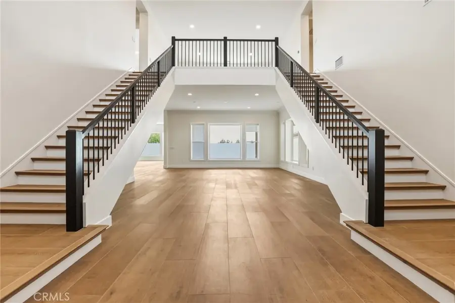 10542 Wood Briar Court, Chatsworth, CA 91311 - #2