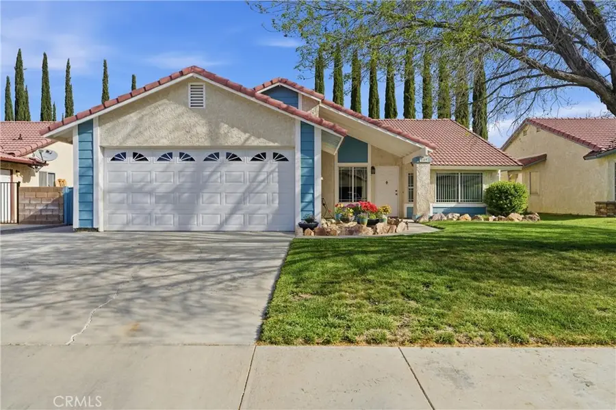 3329 W Avenue J3, Lancaster, CA 93536 - #3