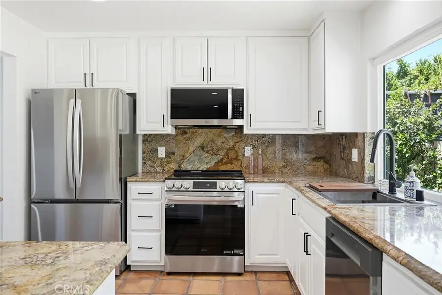 2075 Sherman, Simi Valley, CA 93065 - #3