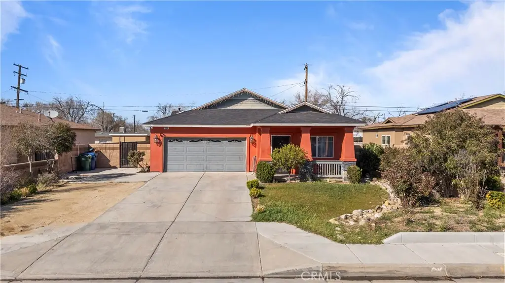 1329 W Ave I, Lancaster, CA 93534 - #1