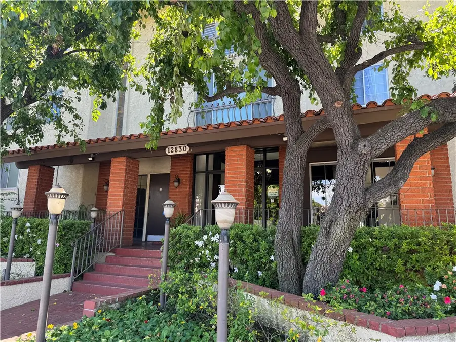 12830 Burbank, Valley Village, CA 91607 - #3